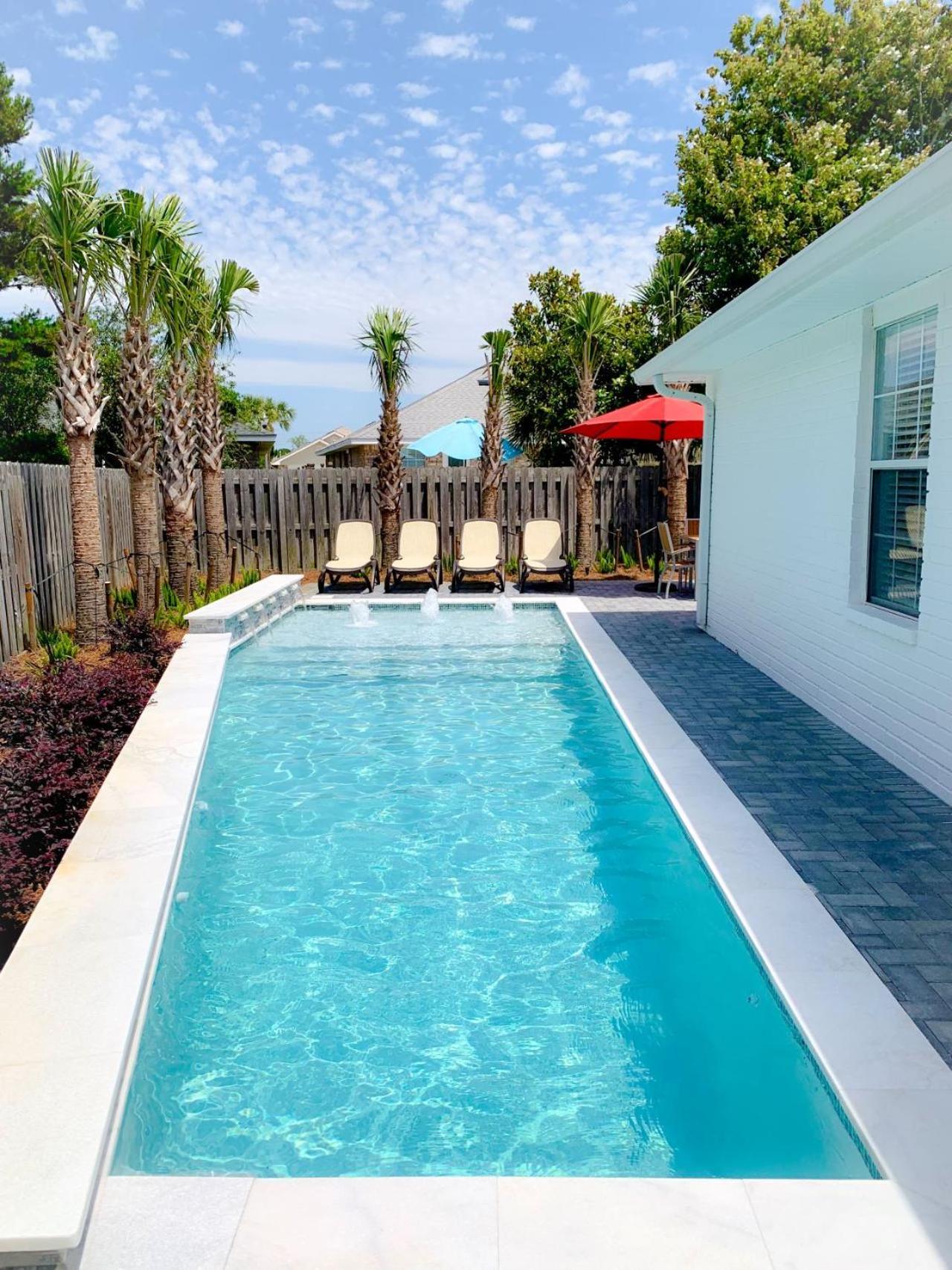 Beautiful Pet Friendly Home! Tropical Pool, Optional Golf Cart & Pool Heat, Minutes To Beach 데스틴 외부 사진