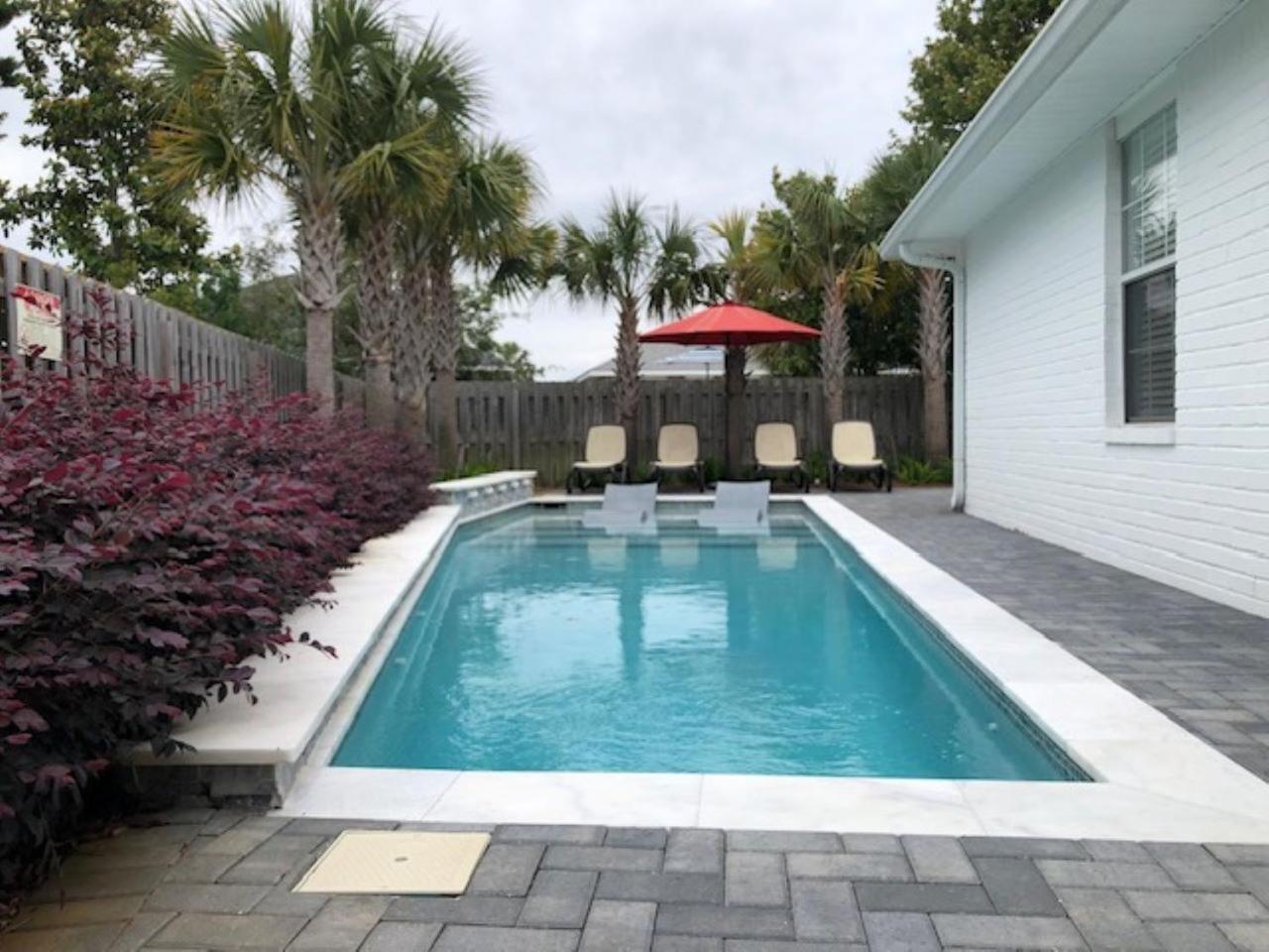 Beautiful Pet Friendly Home! Tropical Pool, Optional Golf Cart & Pool Heat, Minutes To Beach 데스틴 외부 사진