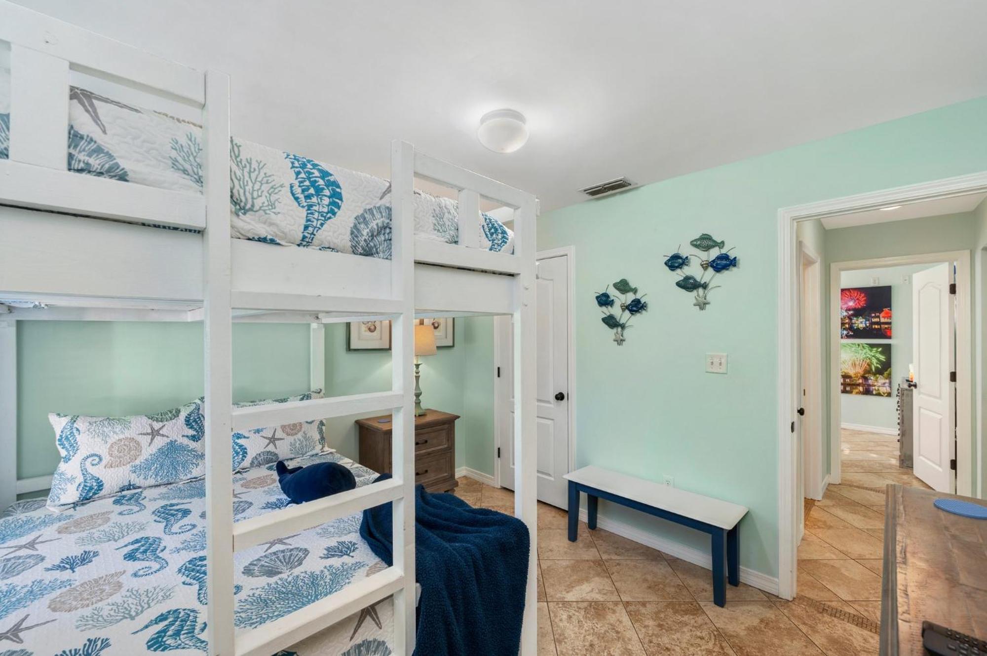 Beautiful Pet Friendly Home! Tropical Pool, Optional Golf Cart & Pool Heat, Minutes To Beach 데스틴 외부 사진