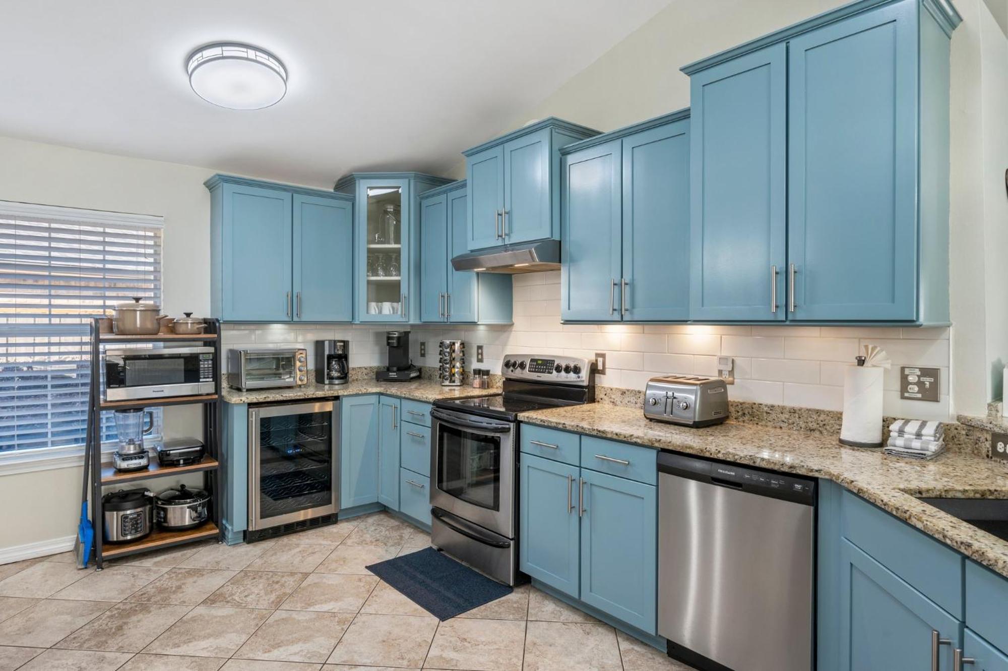 Beautiful Pet Friendly Home! Tropical Pool, Optional Golf Cart & Pool Heat, Minutes To Beach 데스틴 외부 사진