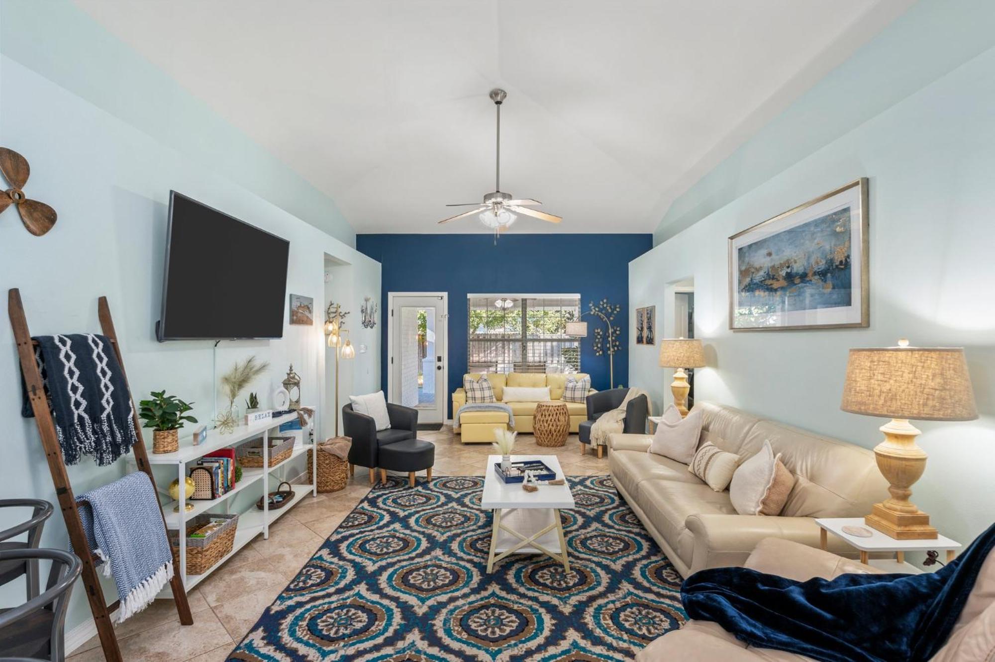 Beautiful Pet Friendly Home! Tropical Pool, Optional Golf Cart & Pool Heat, Minutes To Beach 데스틴 외부 사진
