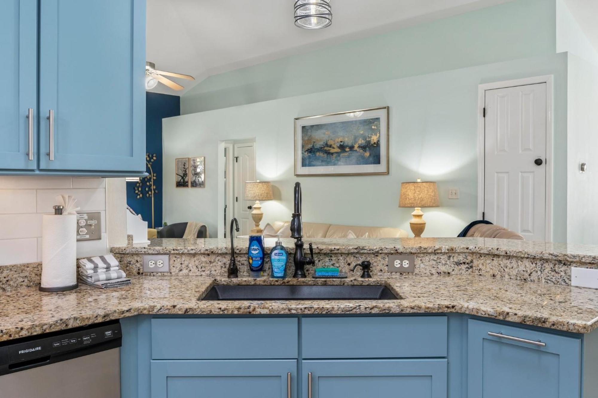 Beautiful Pet Friendly Home! Tropical Pool, Optional Golf Cart & Pool Heat, Minutes To Beach 데스틴 외부 사진